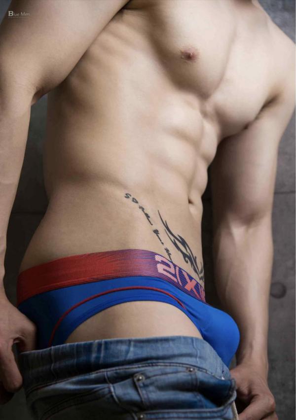 VIRILE-No.02-ebook--bts-video